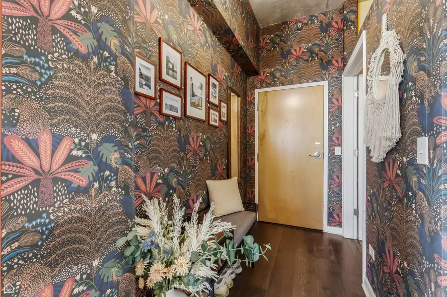 1122 W Catalpa Avenue #907, Chicago, IL 60640 - #2