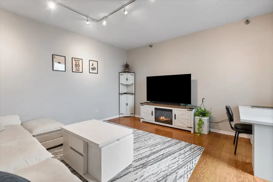 600 N Kingsbury Street #1614, Chicago, IL 60610 - #3