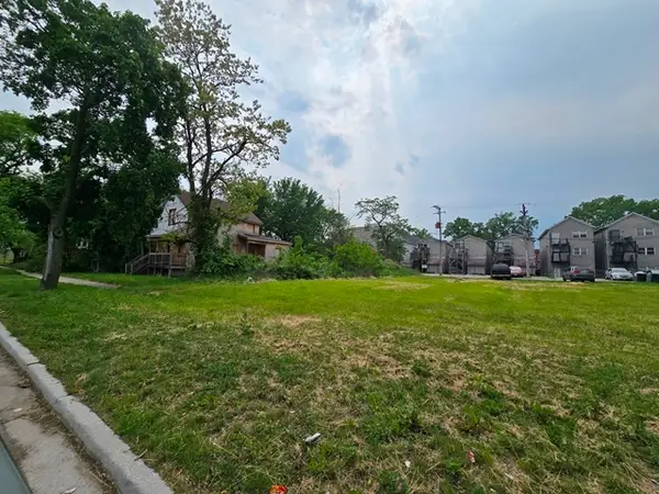 Address Withheld By Seller, Chicago, IL 60621