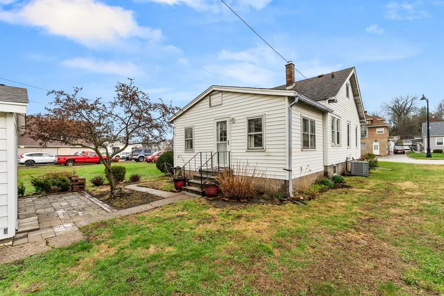 313 1st Avenue, Silvis, IL 61282 - #3