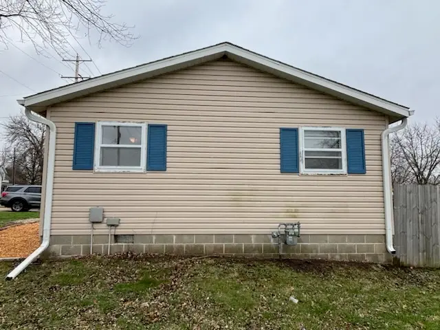 402 NE 2nd Avenue, Galva, IL 61434 - #3