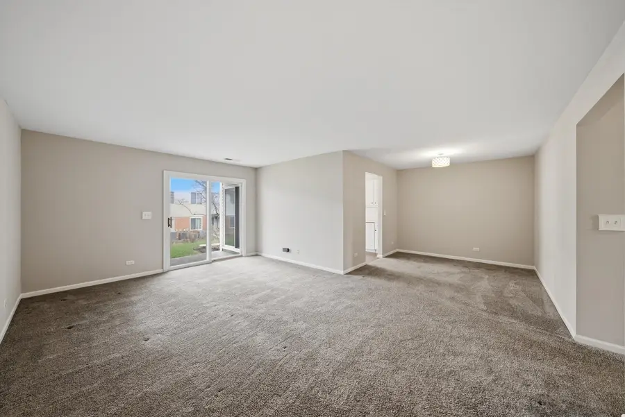 221 Norfolk Court #3, Roselle, IL 60172 - #2