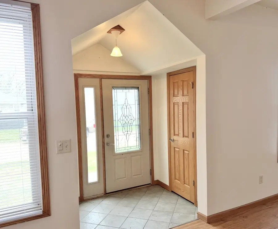 1408 Creve Coeur Street, La Salle, IL 61301 - #2