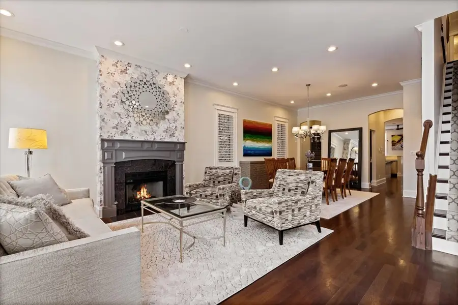 3638 N Wayne Avenue, Chicago, IL 60613 - #3