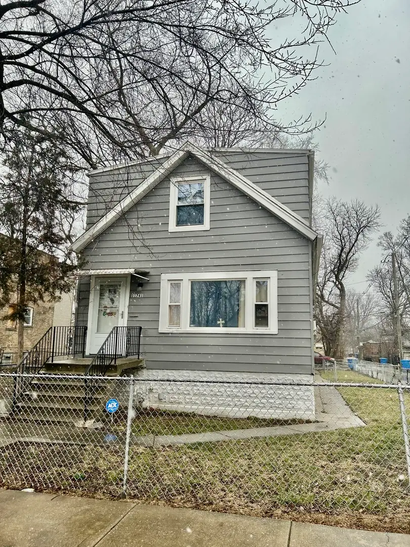 11741 S Stewart Avenue, Chicago, IL 60628 - #2