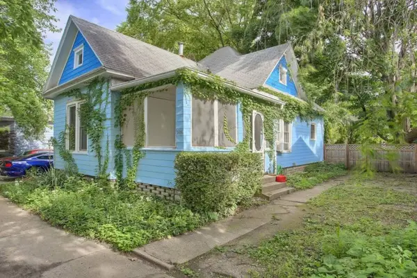 306 W Illinois Street, Urbana, IL 61801