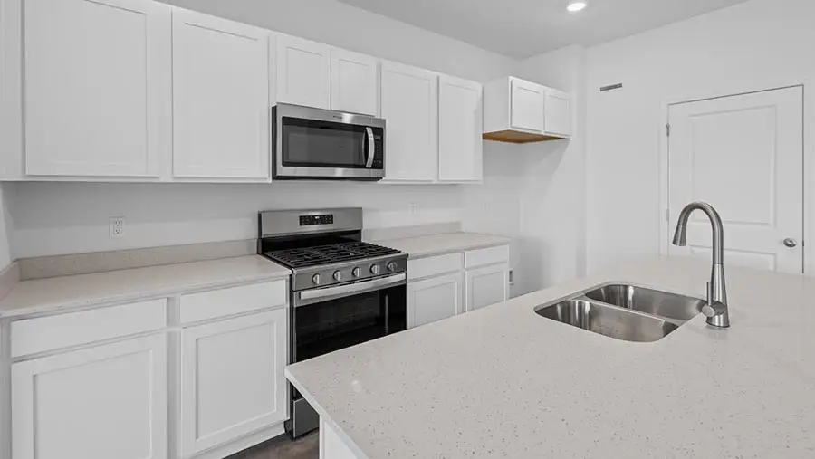 17553 W Windemere Circle, Lockport, IL 60441 - #2