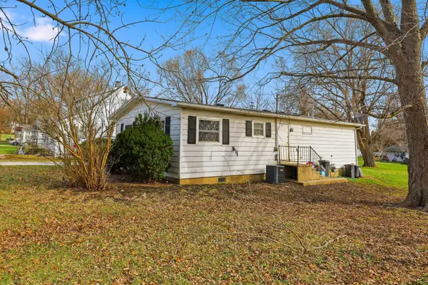 350 E Summer Street, Paxton, IL 60957