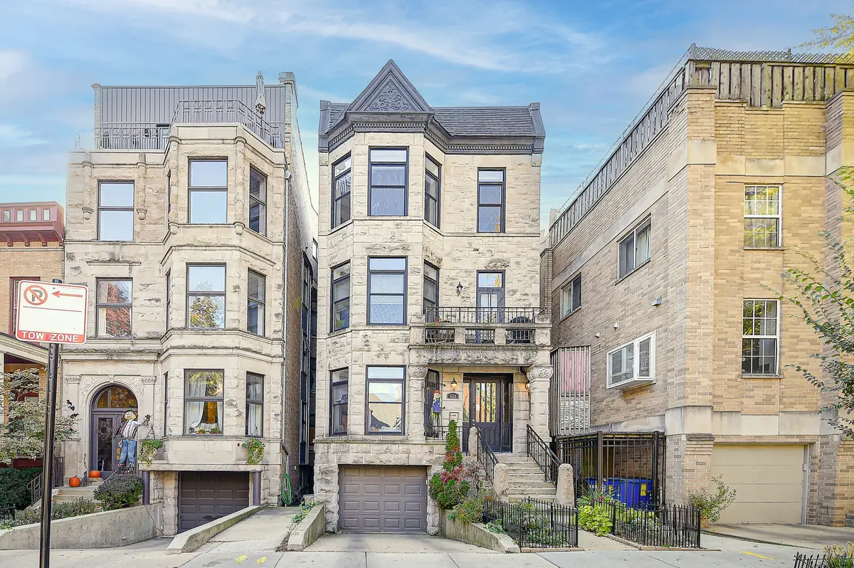 653 W Barry Avenue #1S, Chicago, IL 60657 - #1