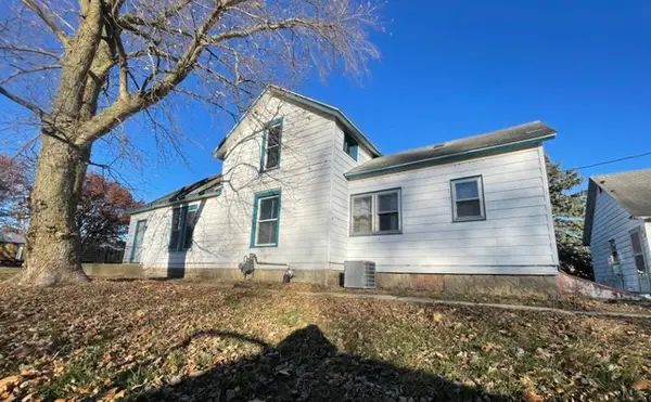 801 Main Street Street, Crescent City, IL 60928