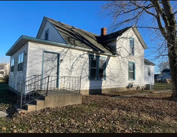 801 Main Street Street, Crescent City, IL 60928 - #2