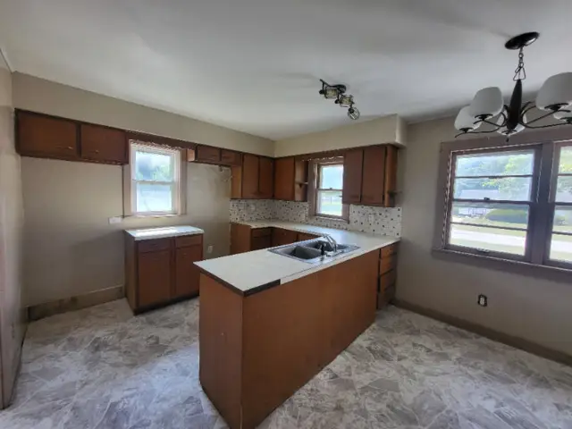 801 Main Street Street, Crescent City, IL 60928 - #3