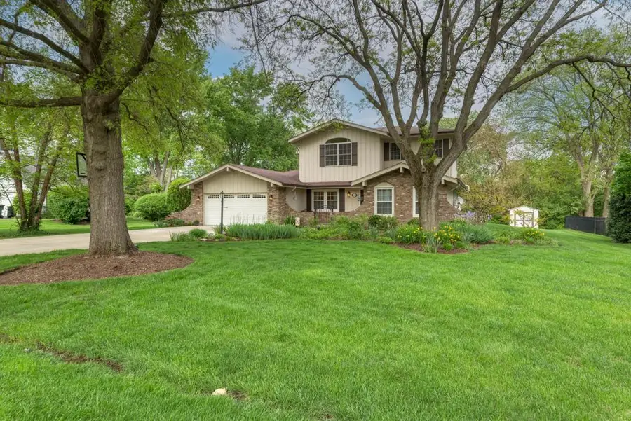 10S607 Glenn Drive, Burr Ridge, IL 60527 - #2