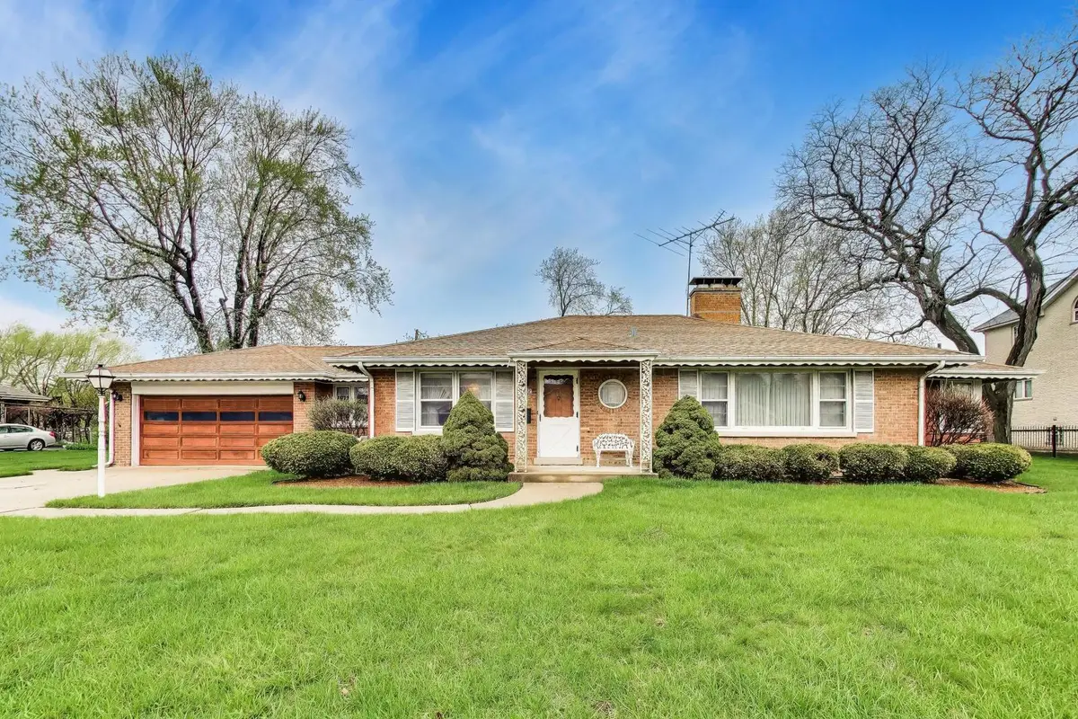 8012 Davis Street, Niles, IL 60714 - #1