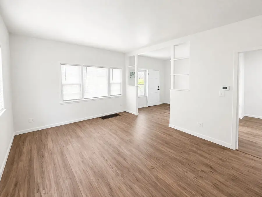 1911 Hebron Avenue, Zion, IL 60099 - #2