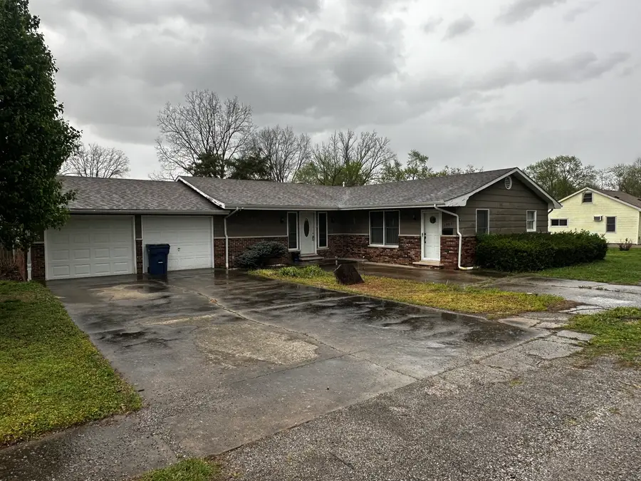 1303 E 4th Street, West Frankfort, IL 62896 - #3