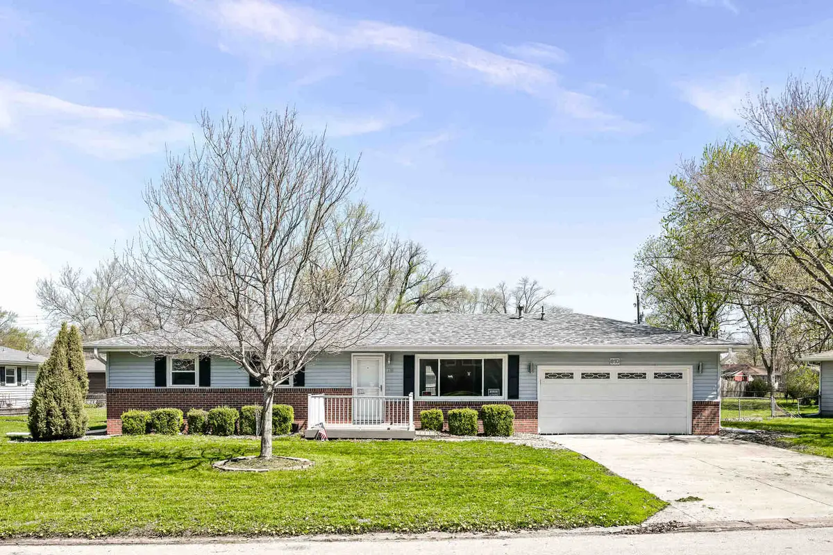 610 Rayjon Drive, Oreana, IL 62554 - #1