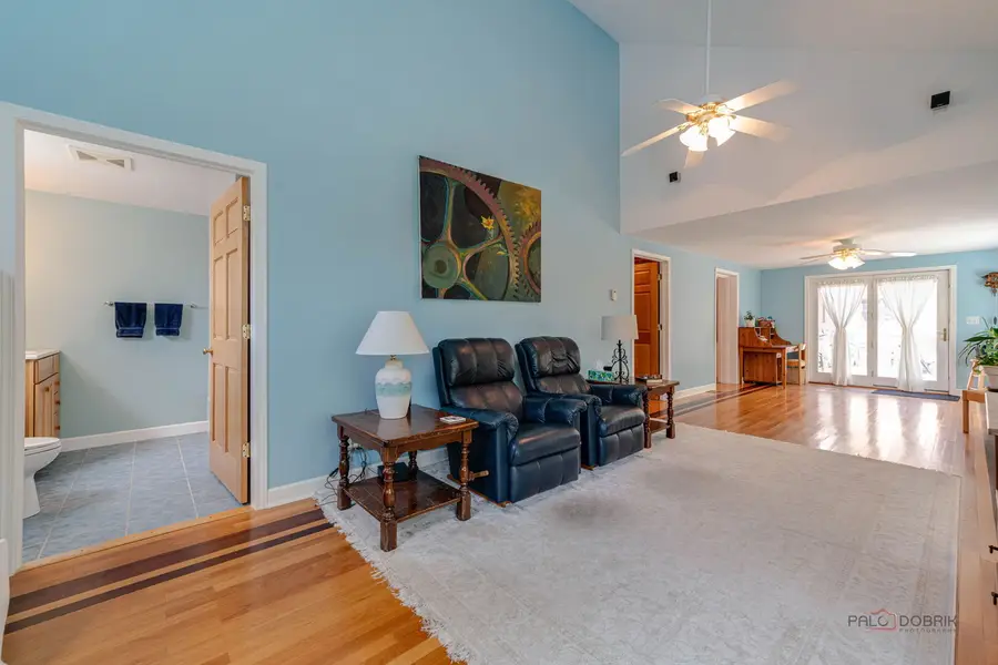 225 Stratford Road, Des Plaines, IL 60016 - #3