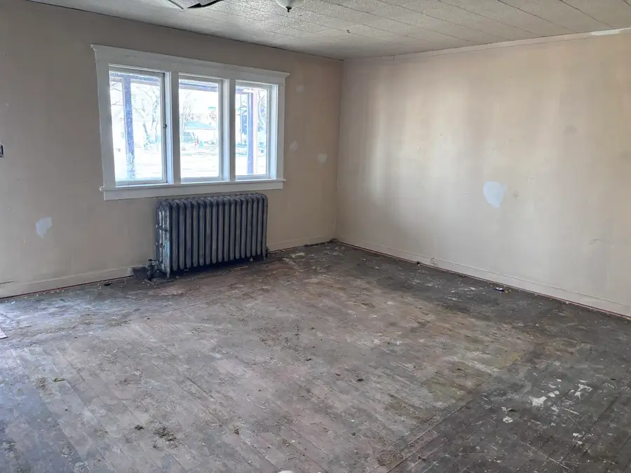 231 3rd Avenue, Clinton, IA 52732 - #2