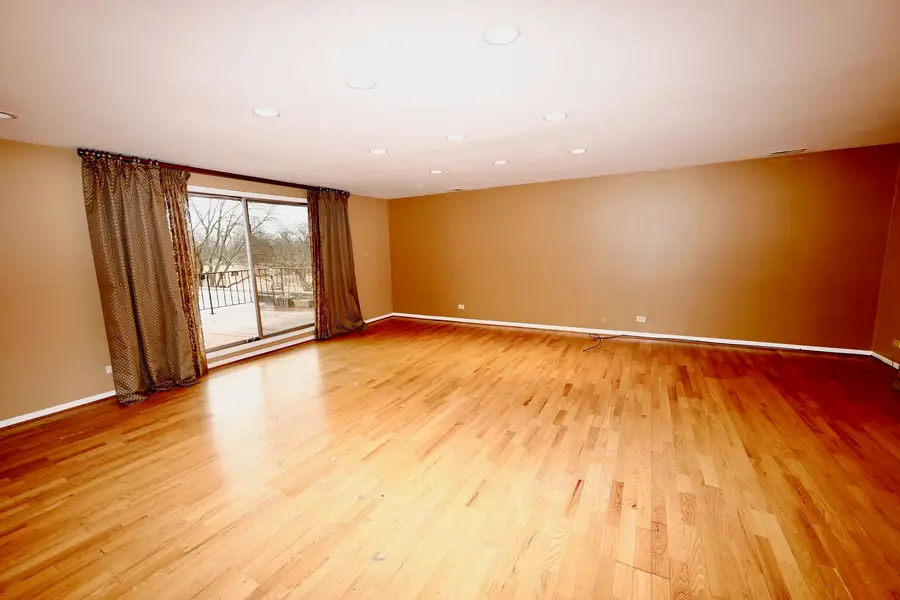 3950 Dundee Road #302, Northbrook, IL 60062 - #2