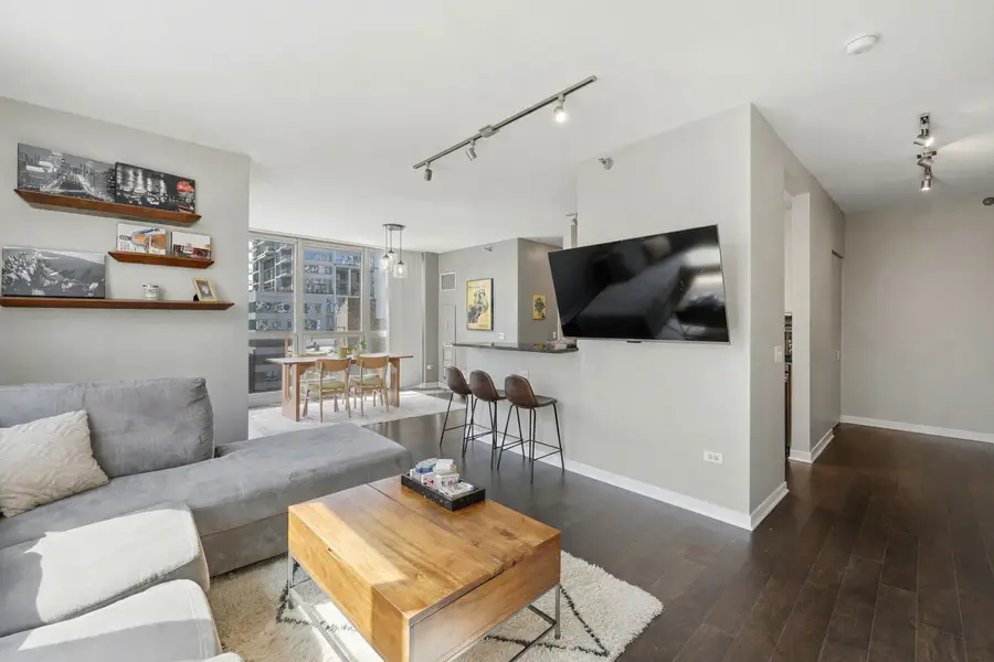 200 W Grand Avenue #903, Chicago, IL 60654 - #2