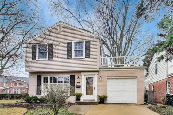 621 E Grove Street, Arlington Heights, IL 60005