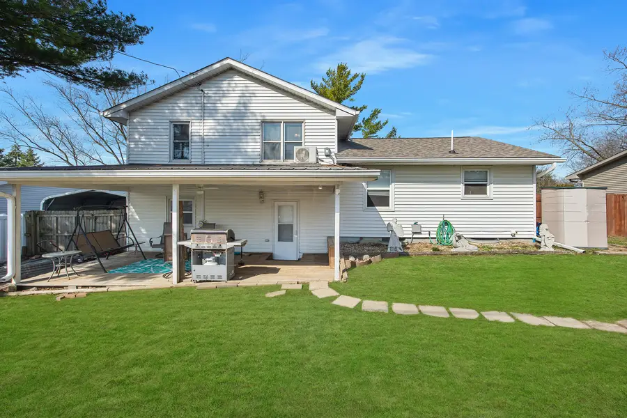 416 S Chestnut Street, Leroy, IL 61752 - #3