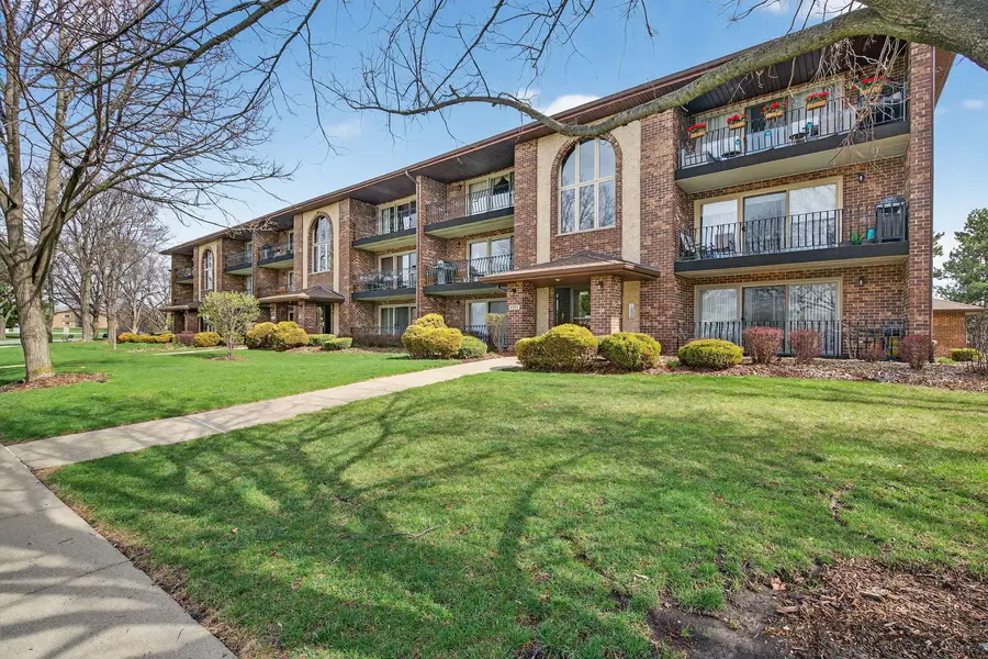 7545 Sheridan Drive #2-3D, Willowbrook, IL 60527 - #2