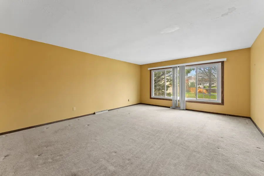 1321 Terrace Park Drive, Bettendorf, IA 52722 - #2