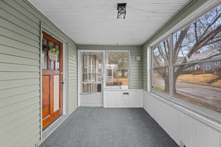 2951 Farnam Street, Davenport, IA 52803 - #2