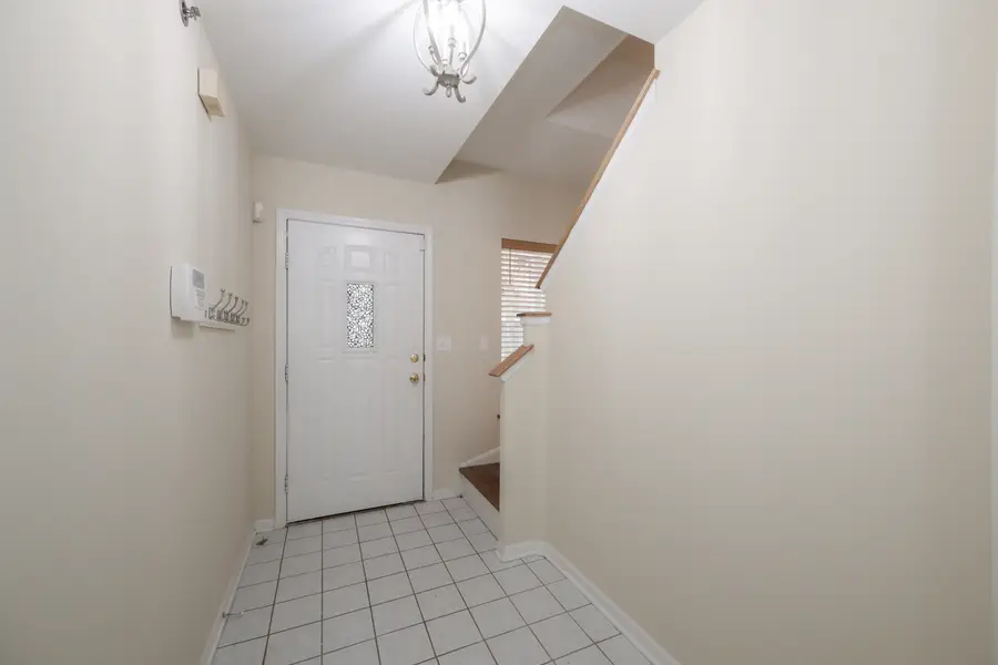 425 S Harvey Avenue #C, Oak Park, IL 60302 - #3