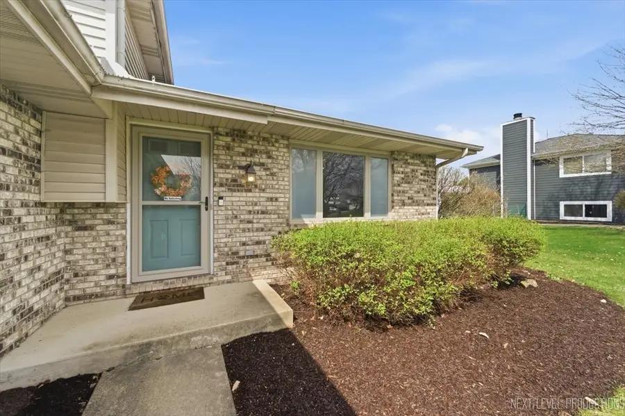 703 Ferret Crossing, Oswego, IL 60543 - #3