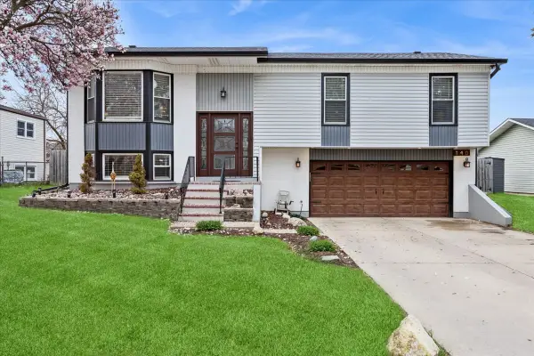 140 Wedgewood Way, Bolingbrook, IL 60440