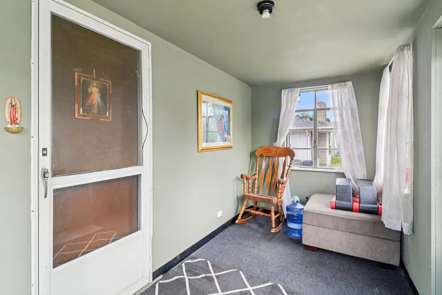 796 Parkway Avenue, Elgin, IL 60120 - #2