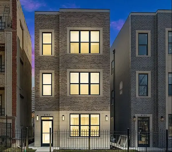 4155 S Prairie Avenue, Chicago, IL 60653