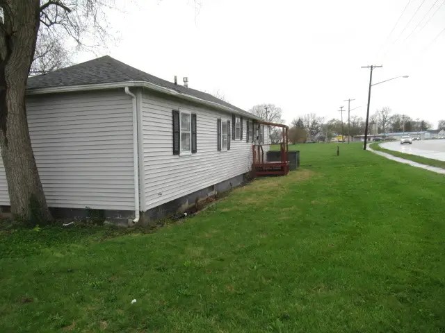 1 Charles Drive, Rantoul, IL 61866 - #2
