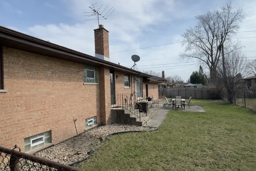 17044 Louis Avenue, South Holland, IL 60473 - #2