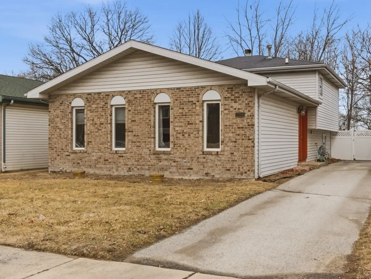 2736 E Goodrich Avenue E, Burnham, IL 60633 - #1