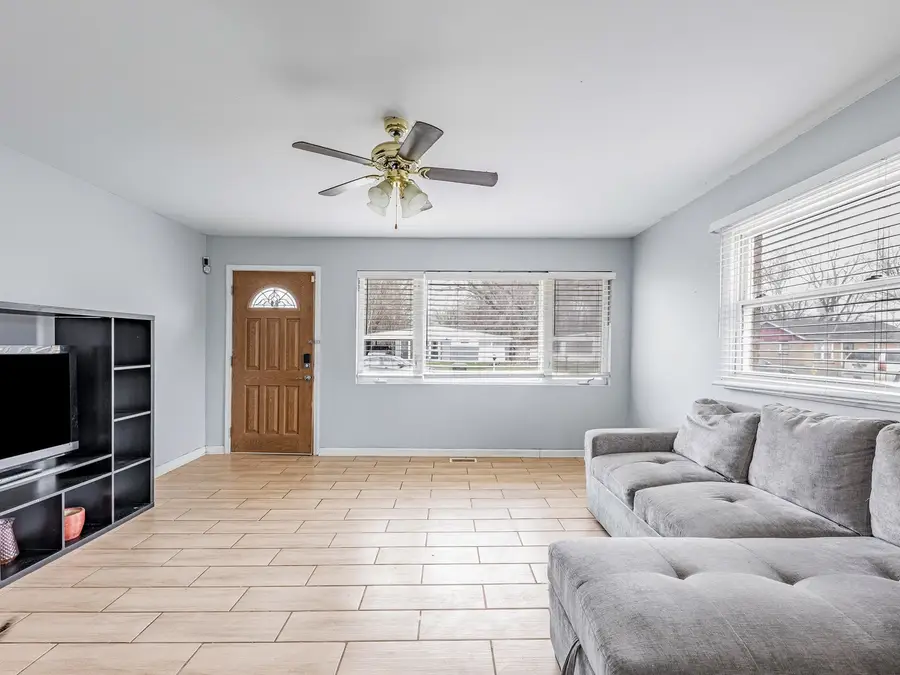 15316 Parkside Drive, Markham, IL 60428 - #3