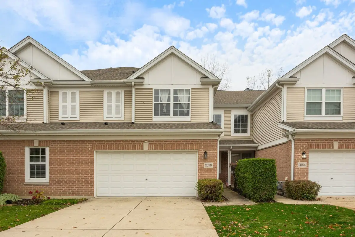 2556 Camberley Circle #2-813, Westchester, IL 60154 - #1