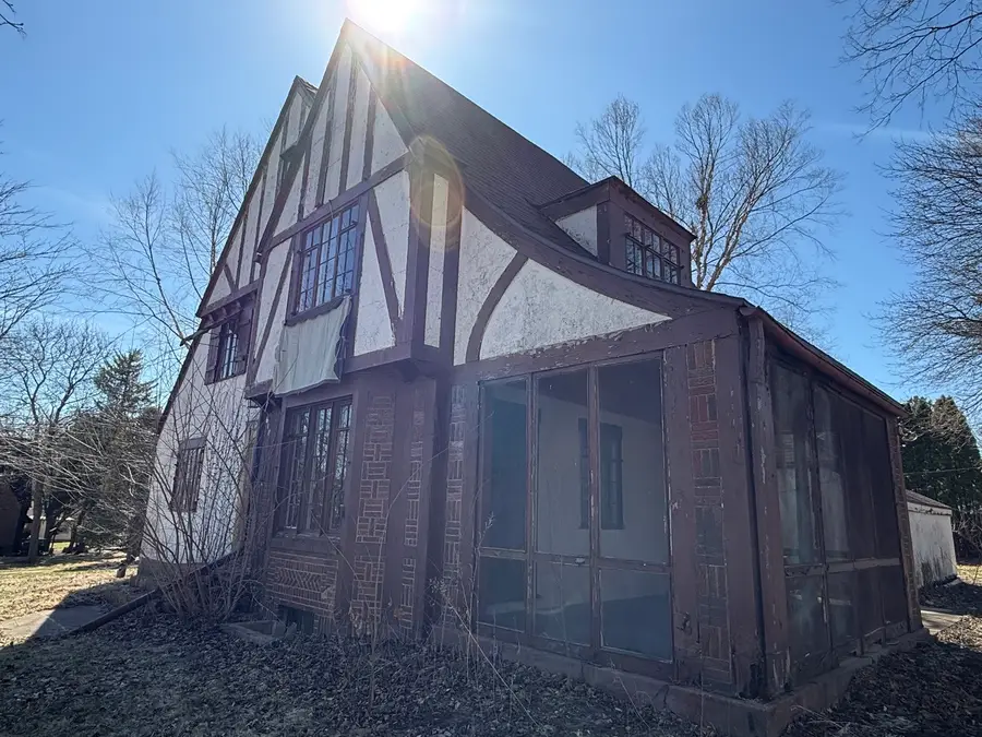 618 S Harvey Avenue, Freeport, IL 61032 - #3