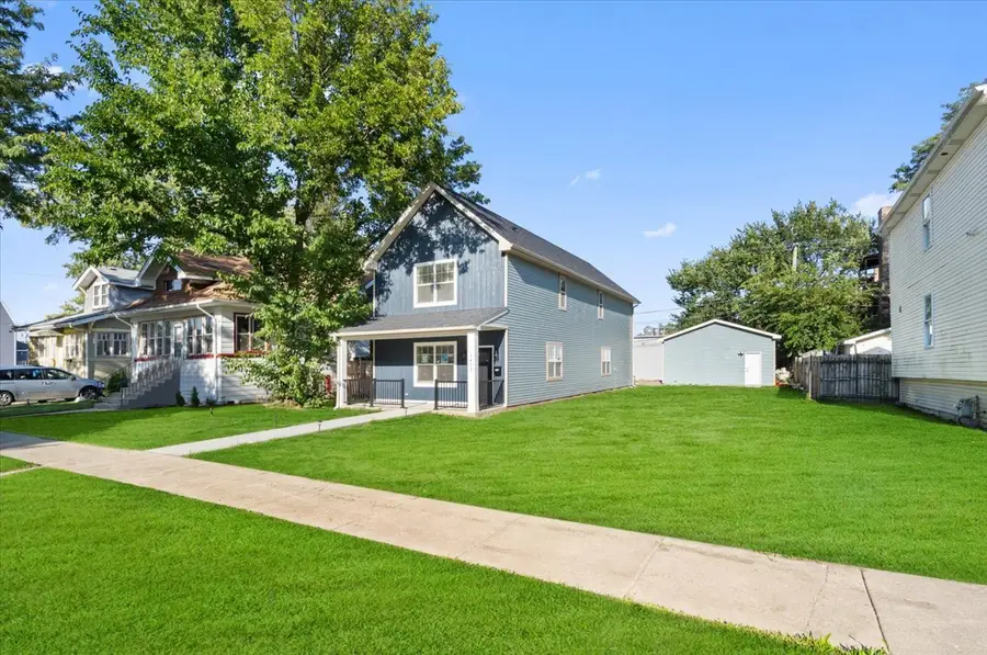 1411 S 6th Avenue, Maywood, IL 60153 - #3