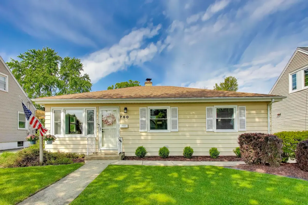 760 S Spring Road, Elmhurst, IL 60126 - #1