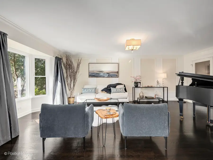 11 W Birchwood Avenue, Hinsdale, IL 60521 - #3