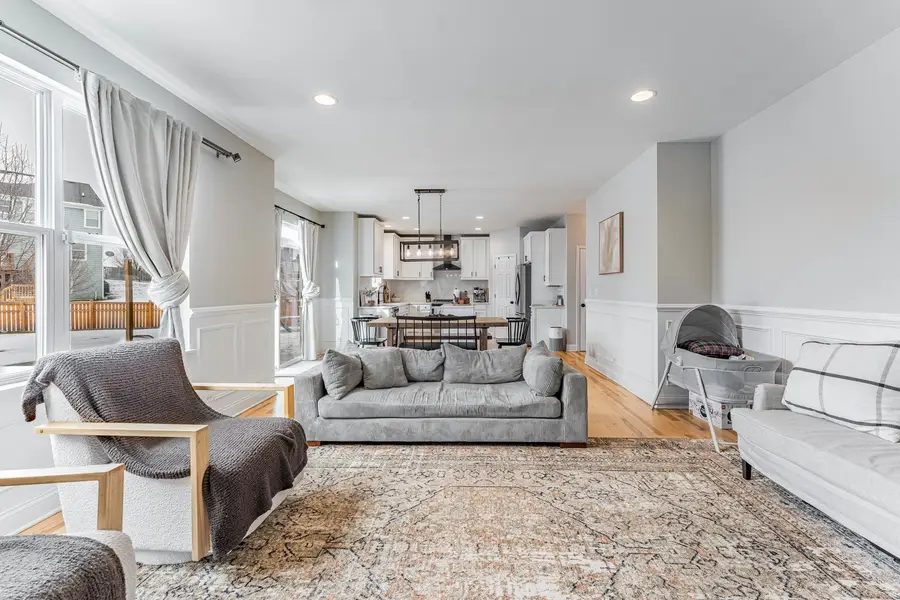 408 Fountain Avenue, Elgin, IL 60124 - #3