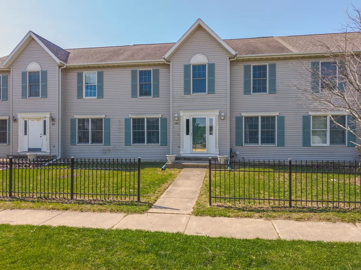 923 E Shelbourne Drive #923, Normal, IL 61761 - #1