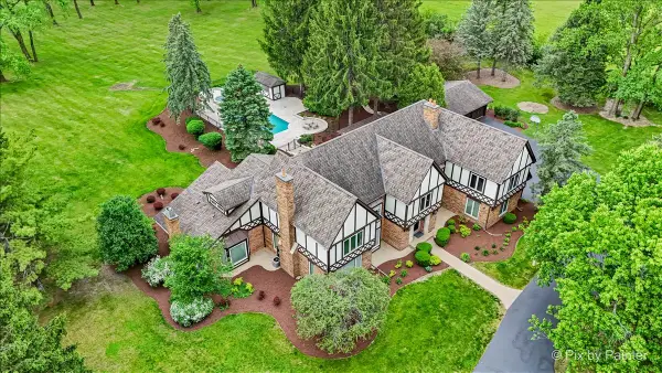 3 Auburn Lane, Barrington Hills, IL 60010