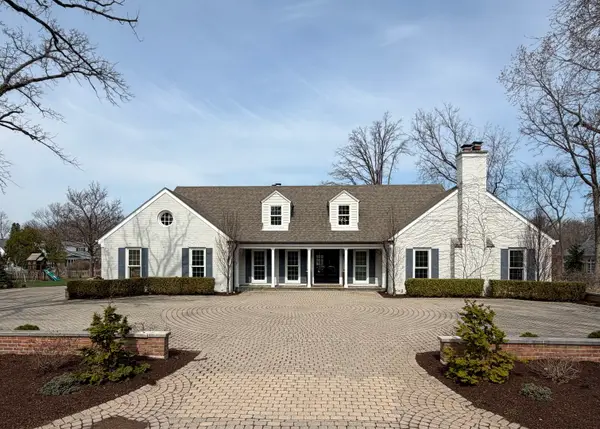 584 Fletcher Circle, Lake Forest, IL 60045