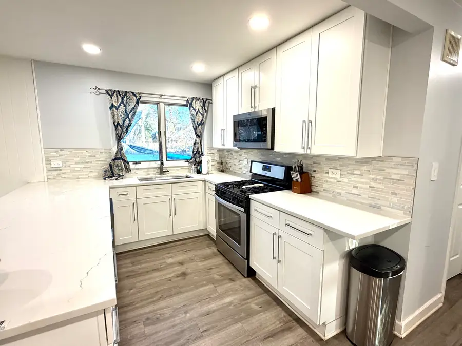 839 Dundee Avenue, Barrington, IL 60010 - #3