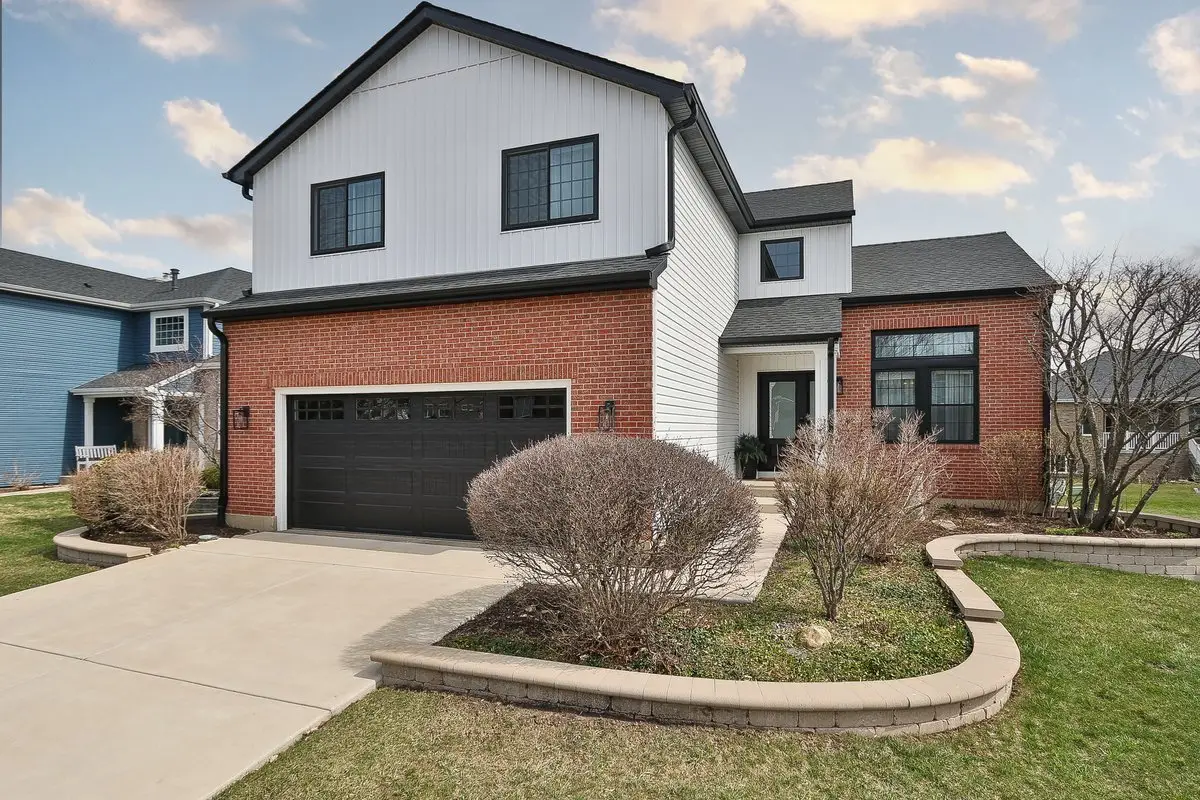 9015 Hillcrest Lane, Woodridge, IL 60517 - #1